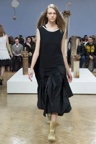 Look 14